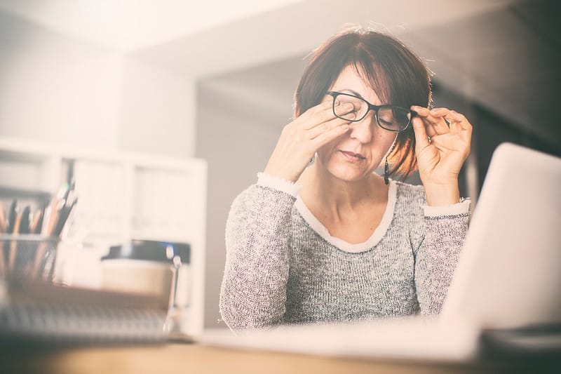menopause-migraines-headaches-hormones